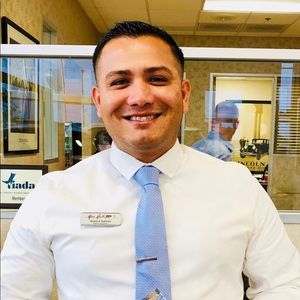 Meet your Posher, Manuel